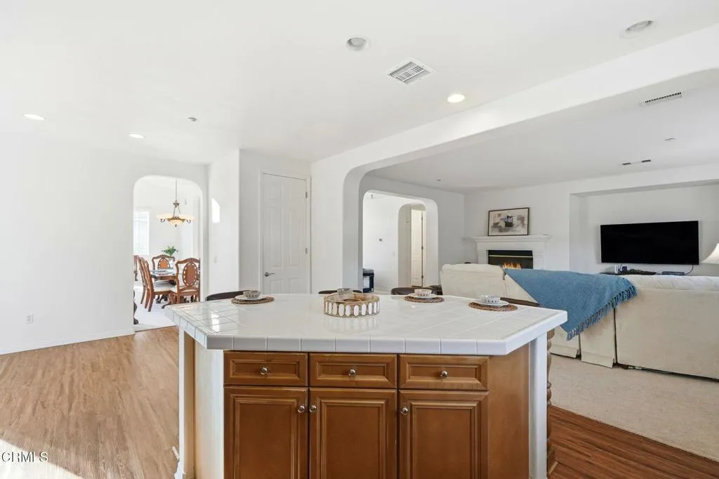 3325 Eagle Bend Lane, Oxnard, California 93036 home-pic-11